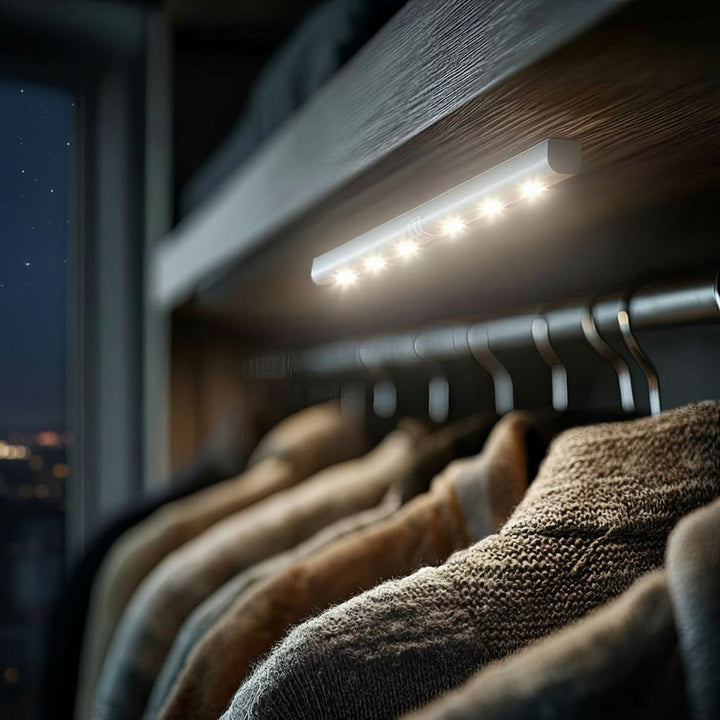 Maclean Energy MCE123 LED-Küchenlampe mit Bewegungssensor länglich silber