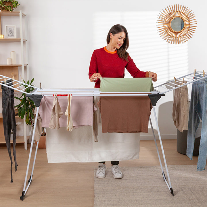 Vileda Magnum 24m Standing Laundry Airer, High Quality product, with wheels, folding.