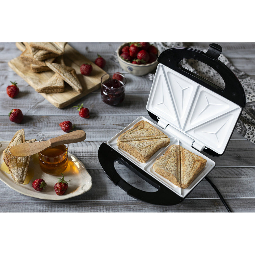 Camry Sandwichtoaster, keramische Antihaftbeschichtung, Leistung max. 850 W, CR 3018