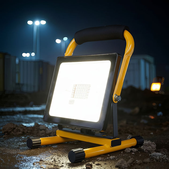 Support de sol pour projecteur à LED Maclean Trépied rotatif en acier (Pour MCE550 / MCE650)