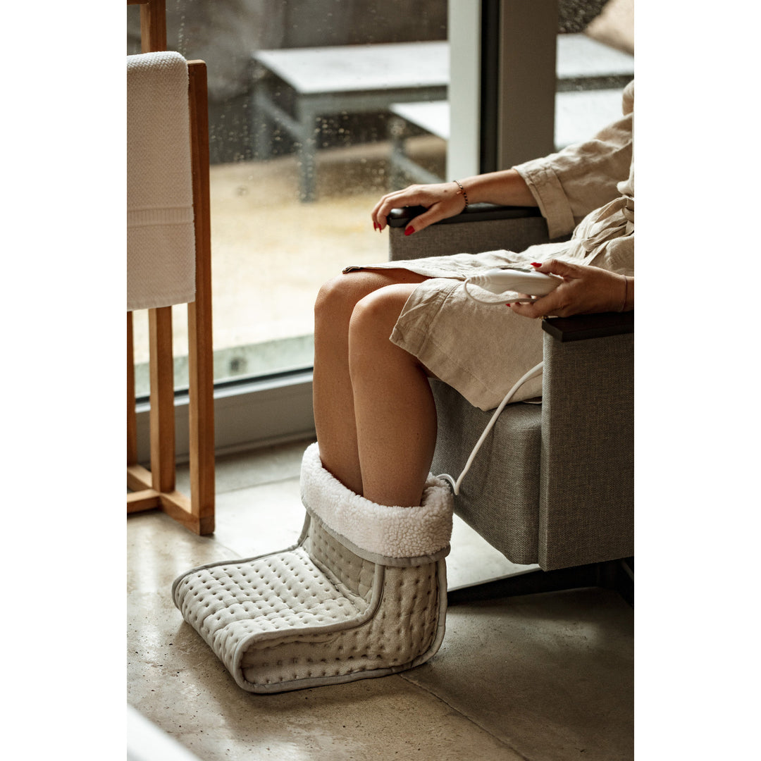 Electric foot warmer with LCD remote control Adler AD 7432