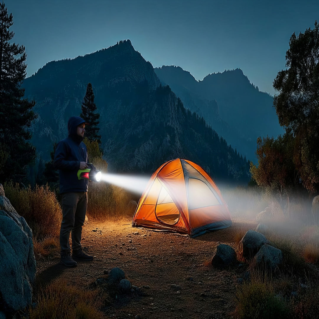 LED 3in1 Taschenlampe Wiederaufladbare Taschenlampe für Camping Outdoor USB Powerbank Funktion 3 Leuchtmodi 5W XM-L-T6 Kaltweiß 6500K 3.7V 3x18650 4500mAh IP65