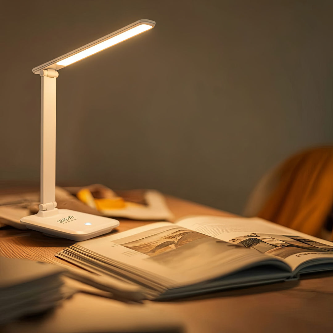 Lámpara de escritorio LED regulable Lámpara de escritorio de 9W con cargador Qi por inducción