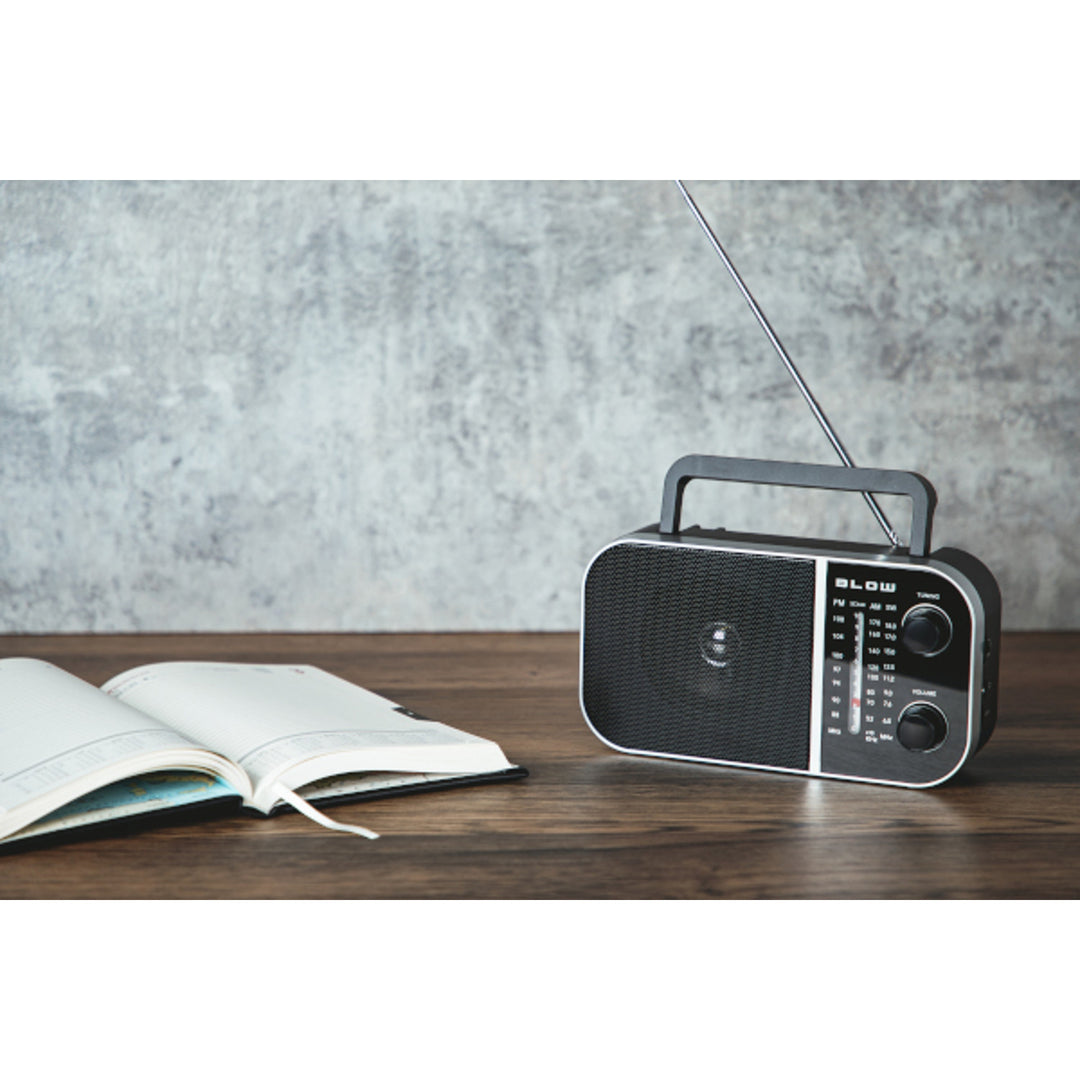 Blow Portable analog AM/FM radio RA6 battery and mains power