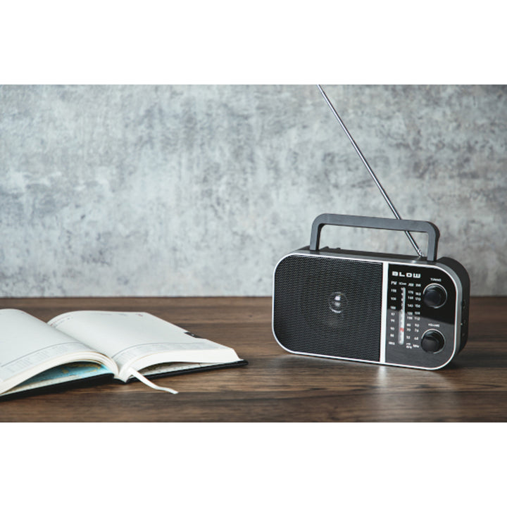 Blow Portable analog AM/FM radio RA6 battery and mains power