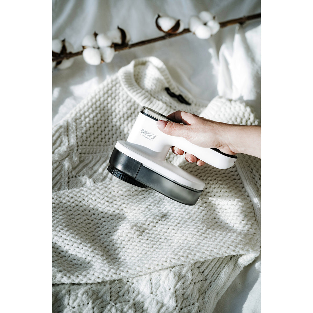 Camry Tissue-Rasierer, LCD-Display, Li-Ion-Akku, weiß und schwarz, CR 9620