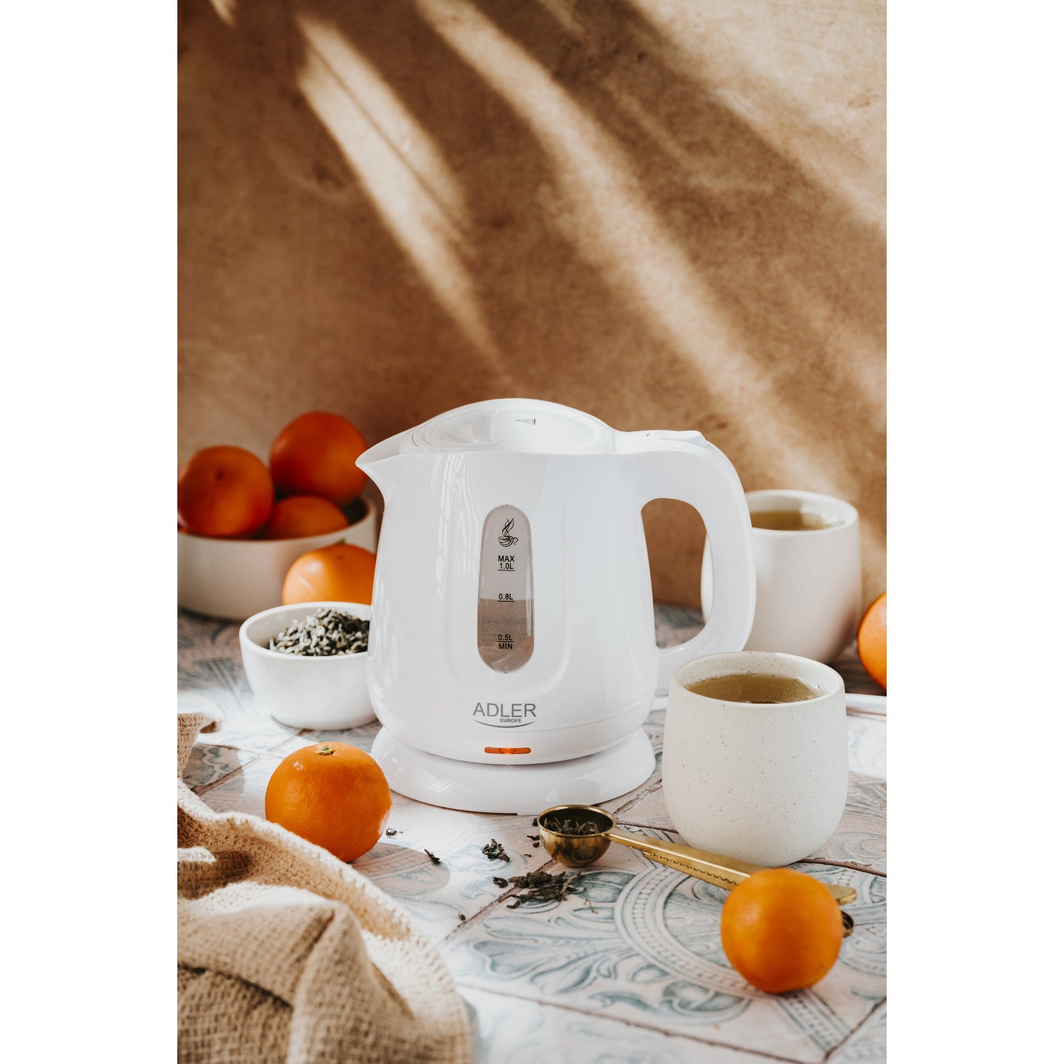 Adler AD 08W Elektrowasserkocher – 1 Liter, 850 Watt, Weiß, Mit Filter & Automatischer Abschaltung