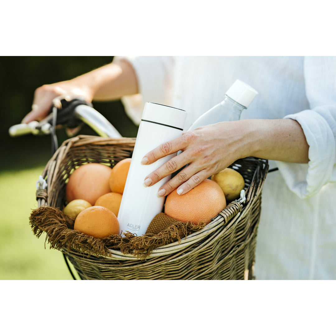 Adler thermos flask, LED touchscreen display, 473 ml capacity, white, AD 4506