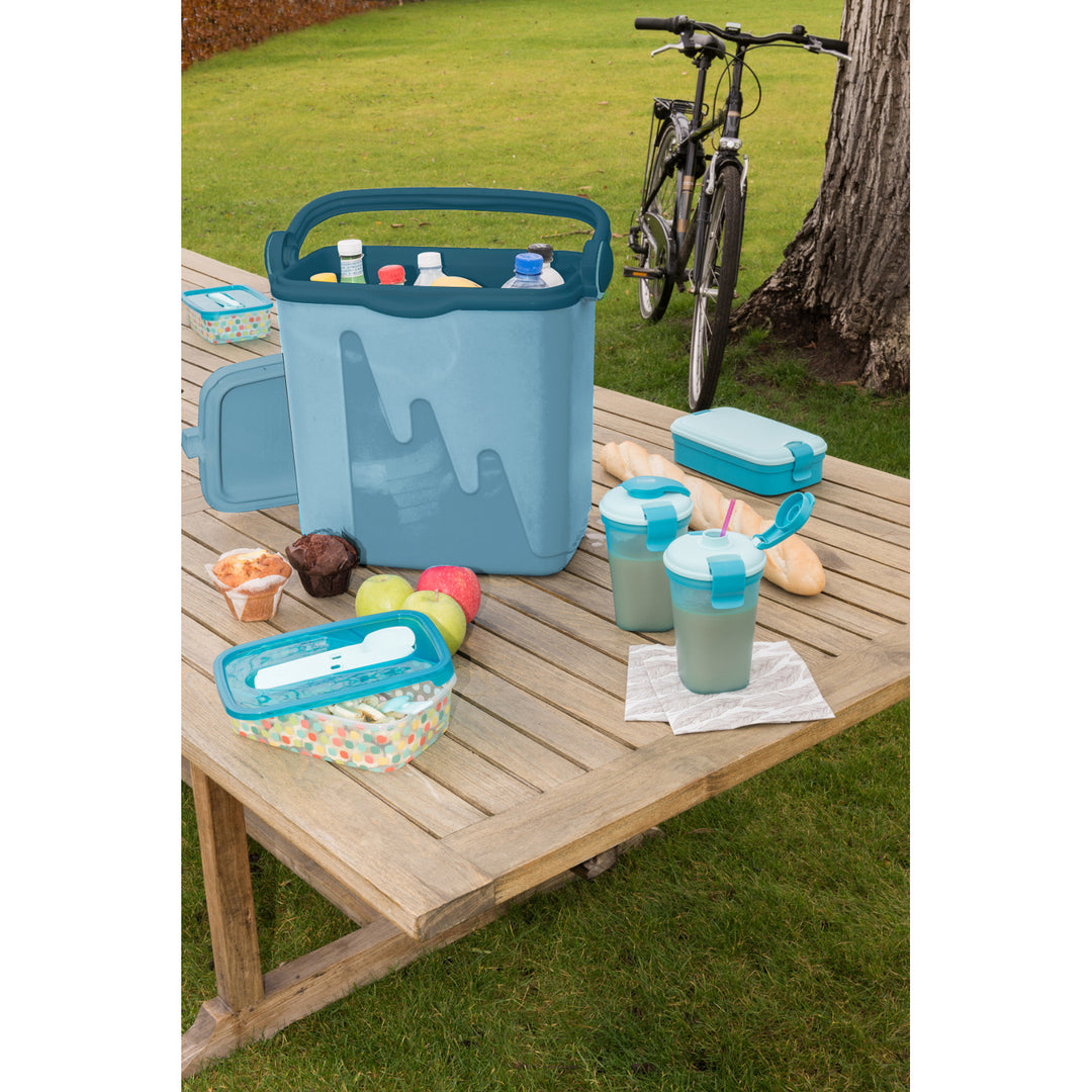 Curver travel refrigerator, for refills, capacity 20L light blue