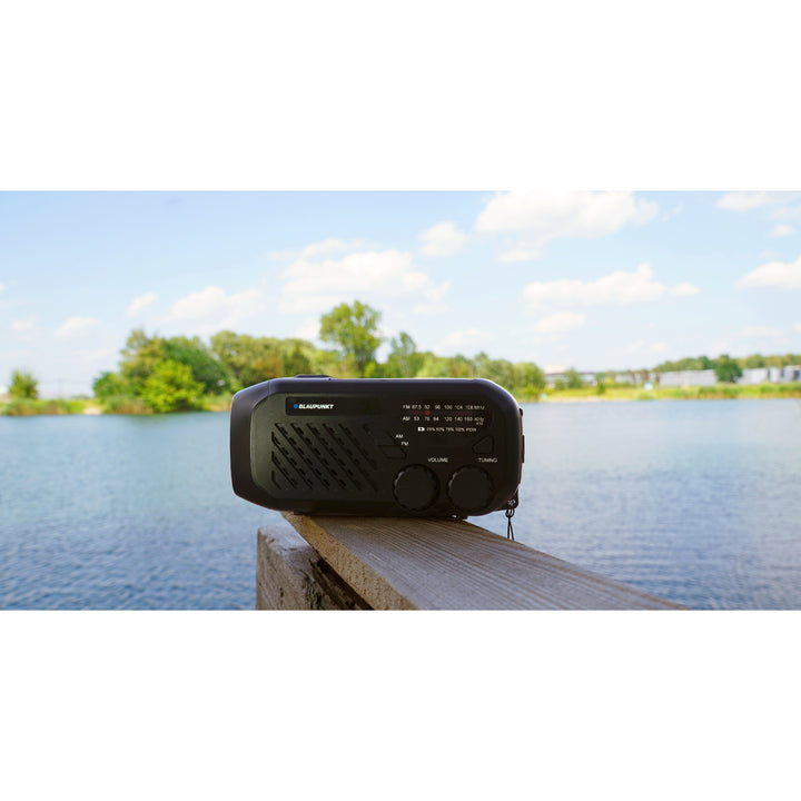 Blaupunkt mains/battery radio, LED flashlight, SOS signaling, Antenna, ER10