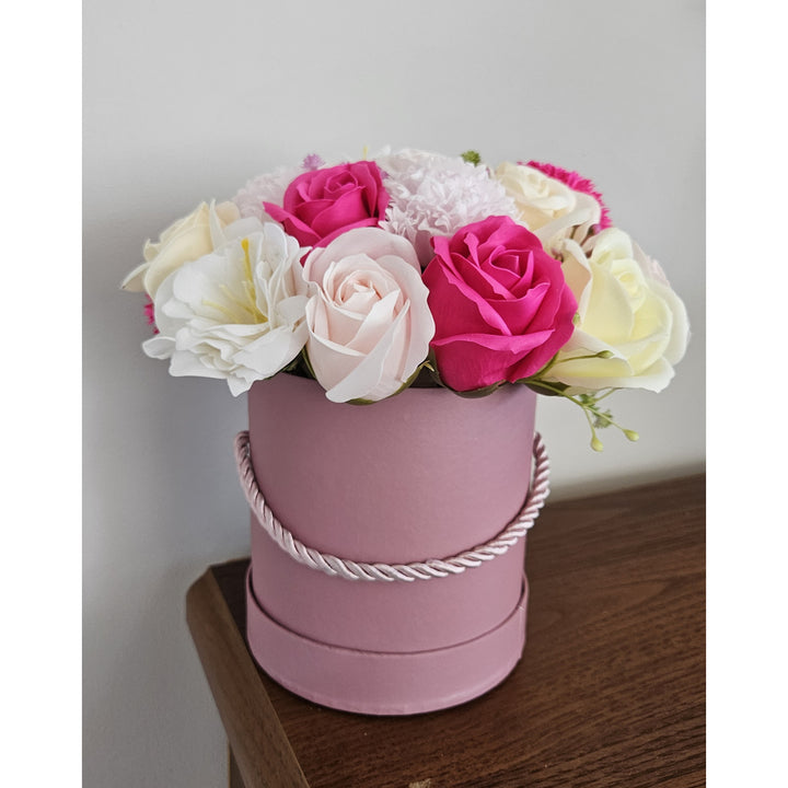 Damich Luxury Soap Flowerbox Pink Gift Roses Scented Artificial Flowers Long Lasting Realistic Bouquet for Birthday Wedding Anniversary Valentines Mothers Day Home Décor