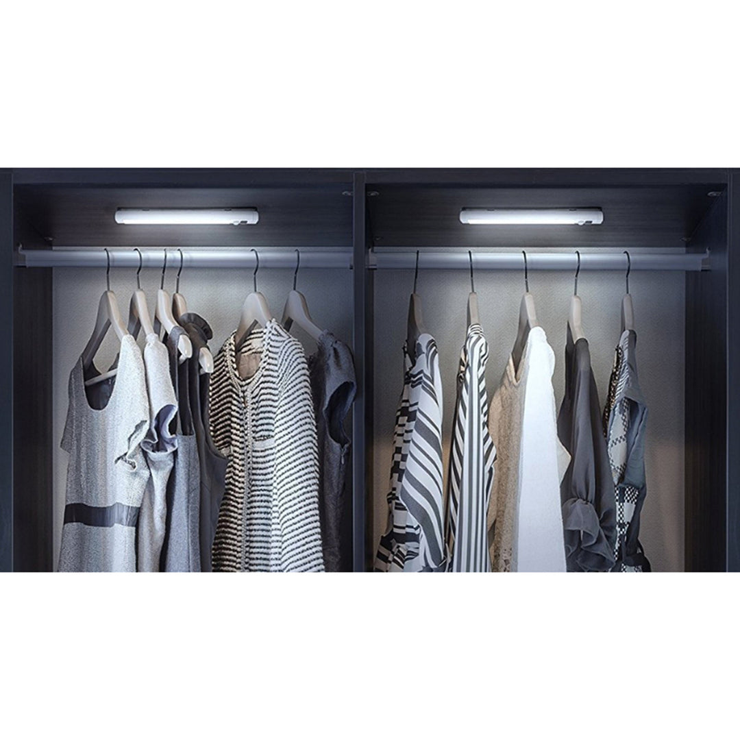 Maclean LED-Küchenleuchte, Unterbau 9 SMD, batteriebetrieben, PIR-Sensor ein/aus, MCE166 + 3x Varta Industrial LR6/AA R-06 Batterien