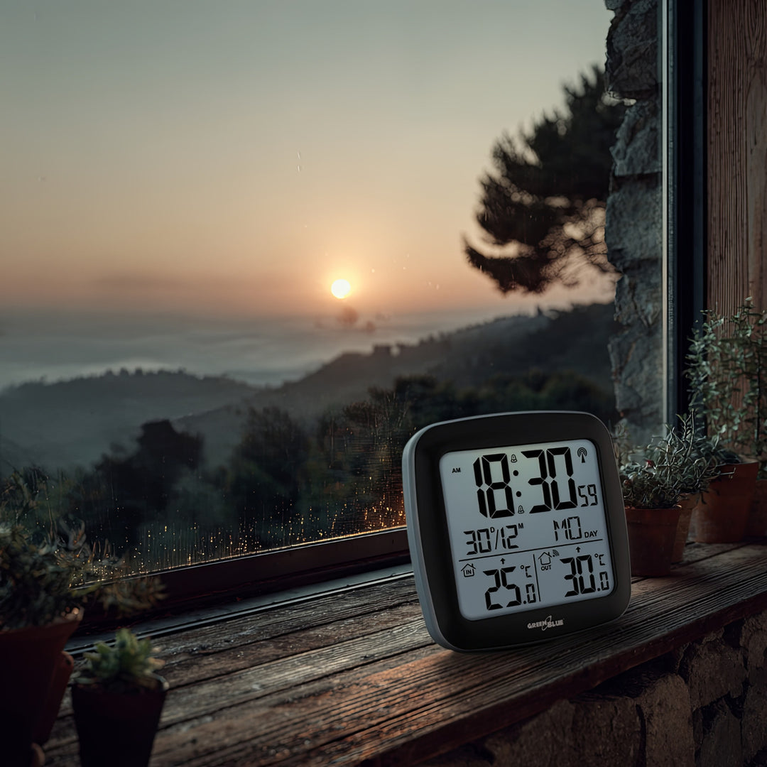 GreenBlue wireless weather station, with DCF system, calendar, alarm, GB542 + 4x Varta Industrial AAA alkaline battery