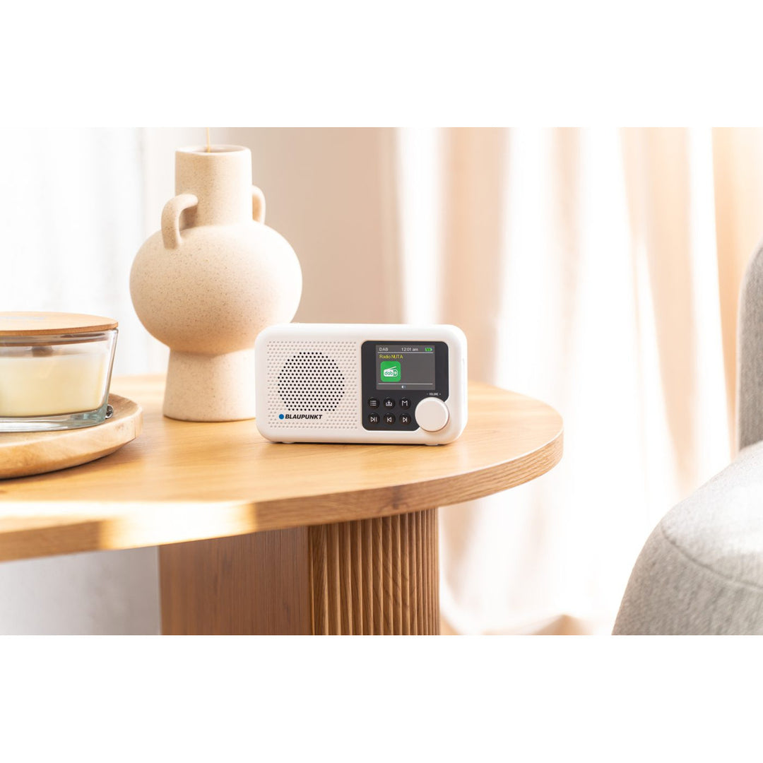Blaupunkt portable radio, DAB+ digital radio and FM tuner, Bluetooth, headphone output, 2.4 inch color display, clock and alarm function, battery powered and charged via USB-C, DR8WH