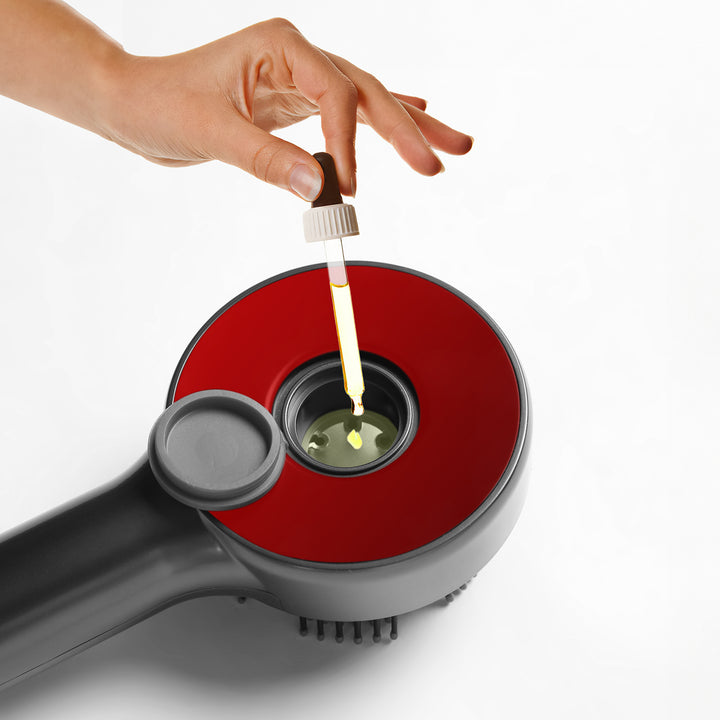 REGENERATING HAIRBRUSH MASSAGER MT6537 massaging hair and scalp brush