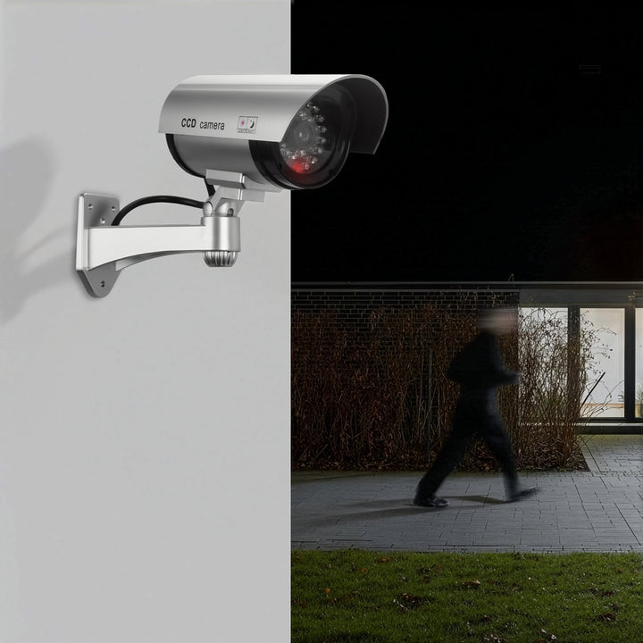 Dummy camera met knipperende LED IR1100 S IR extern + 2x Varta Industrial AA batterijen