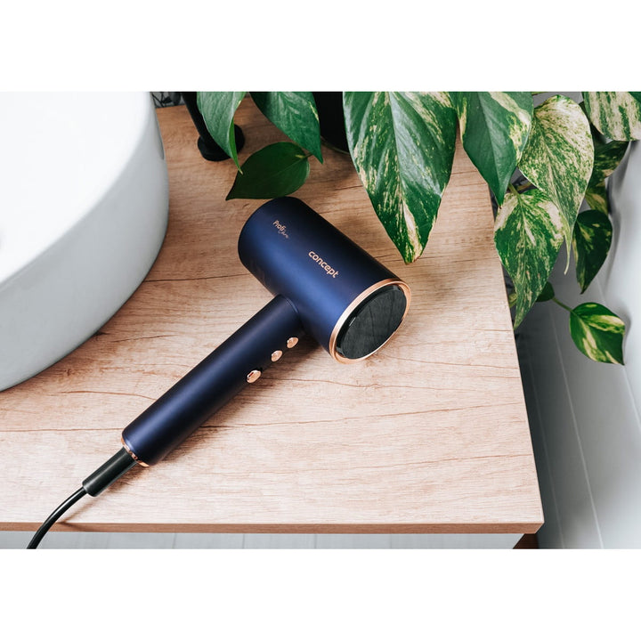 Secador de pelo Concept ProfiCare, motor BLDC, boquillas magnéticas, función Oil Therapy, modo para niños, función Cold Mode, VV8100