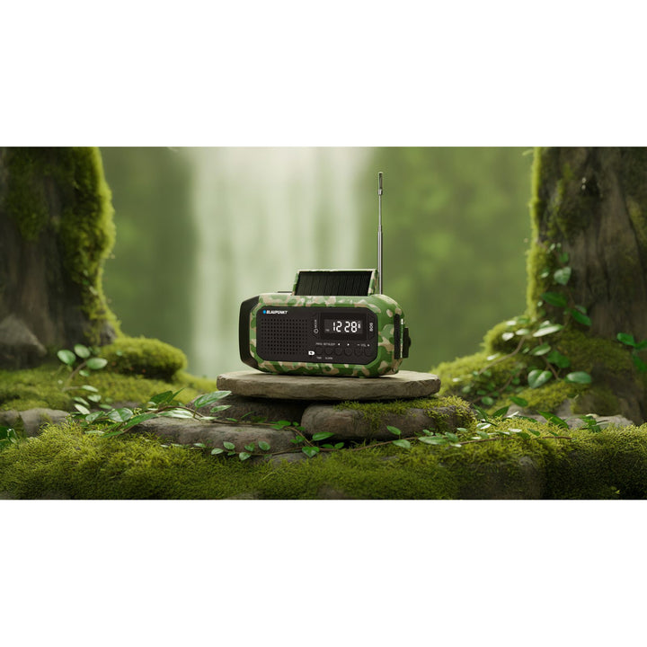 Radio FM con alarma Blaupunkt, linterna LED, luz de lectura, sistema de carga triple, alarma SOS, ER20GC