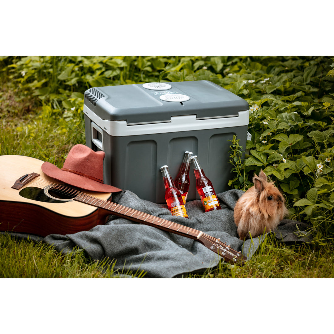 Camry tourist refrigerator, heating and cooling, 40 l capacity, CR 8061