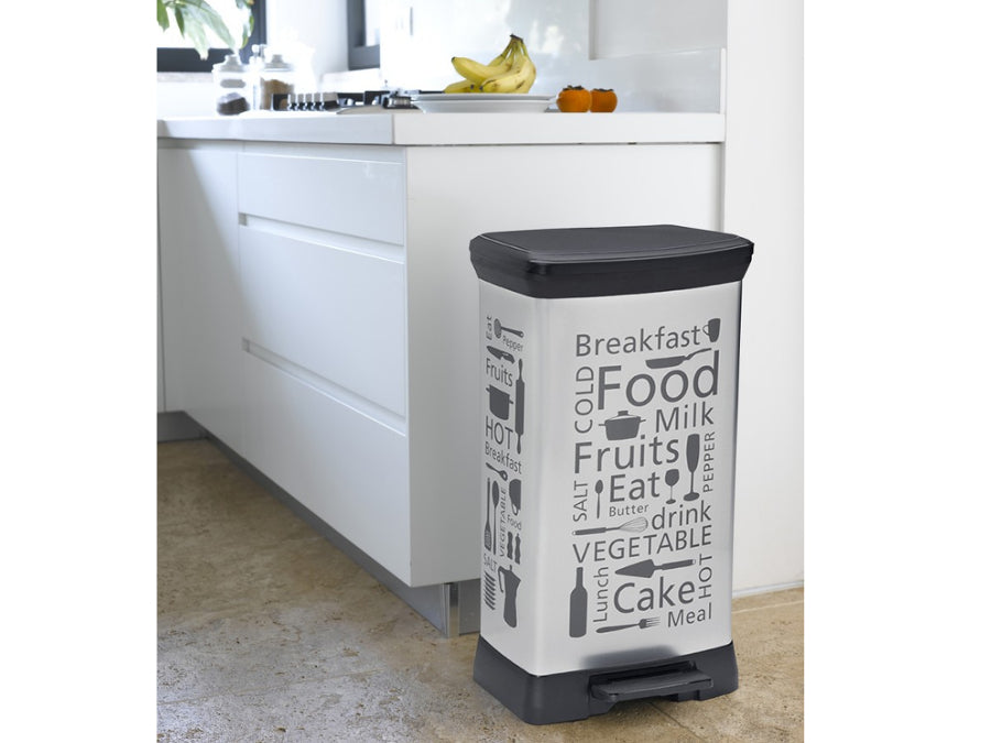 Curver Kitchen Waste Bin Trash Can with Pedal 50 L, Silver Design, with Liner Metallic Finish