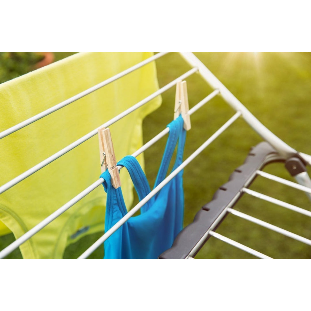 Vileda Aluminum 100 laundry dryer resistant to rust and harsh weather conditions