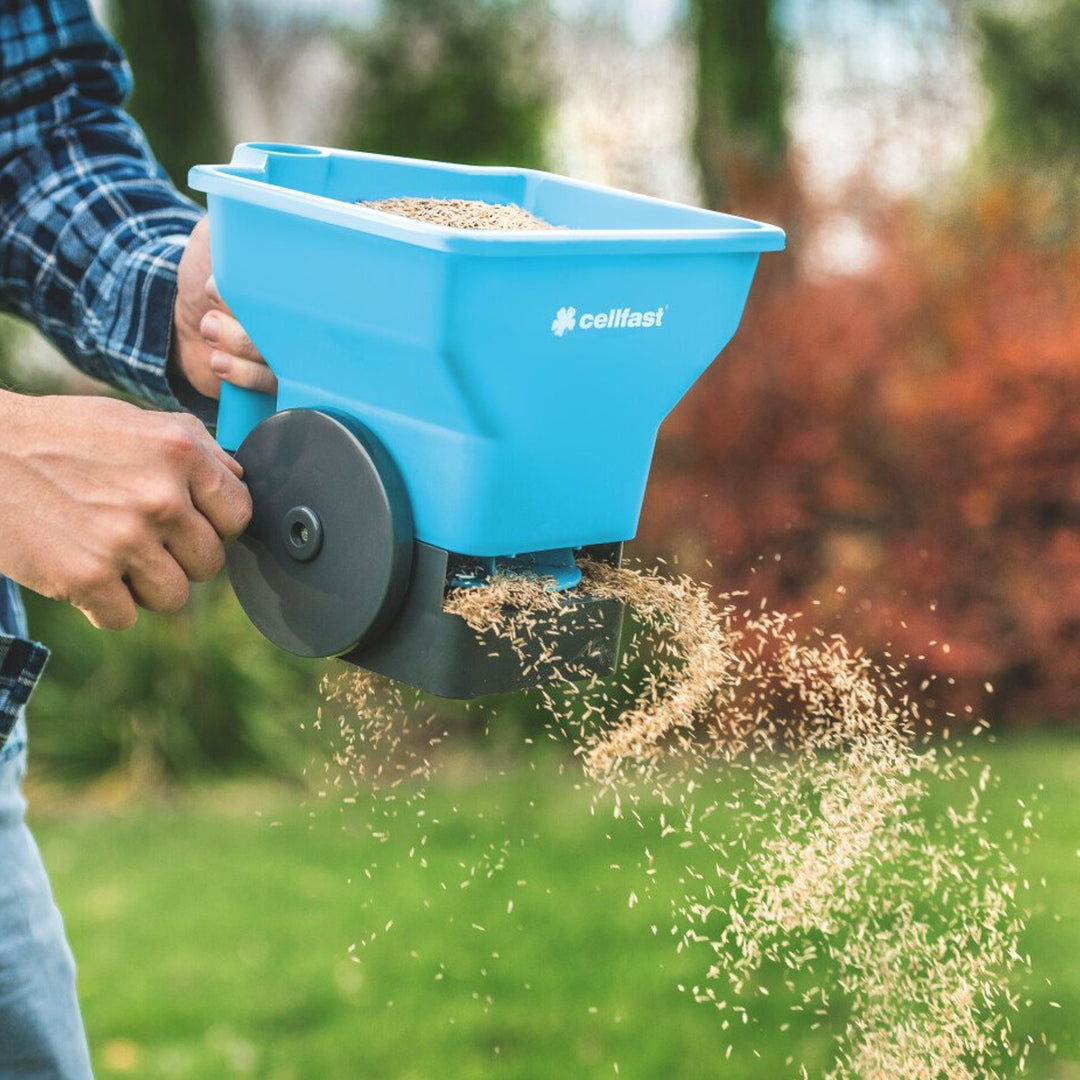 Cellfast manual seed drill for grass spreading or fertilization