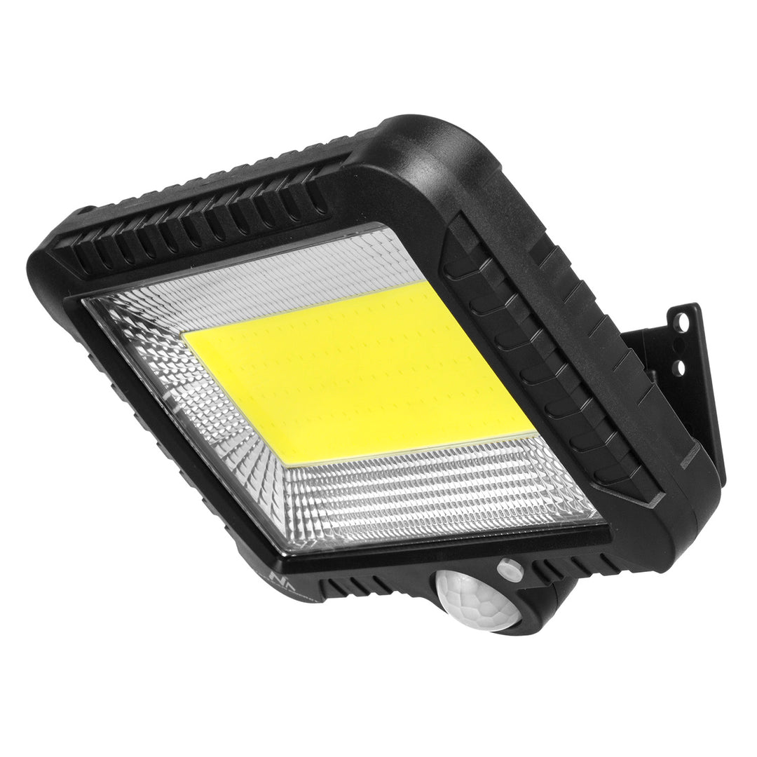 Maclean Energy MCE438 Solar LED Floodlight with motion sensor, IP44, 5W, 400lm, 6000K cold white, lithium battery 1300 mAh, 3.7V DC