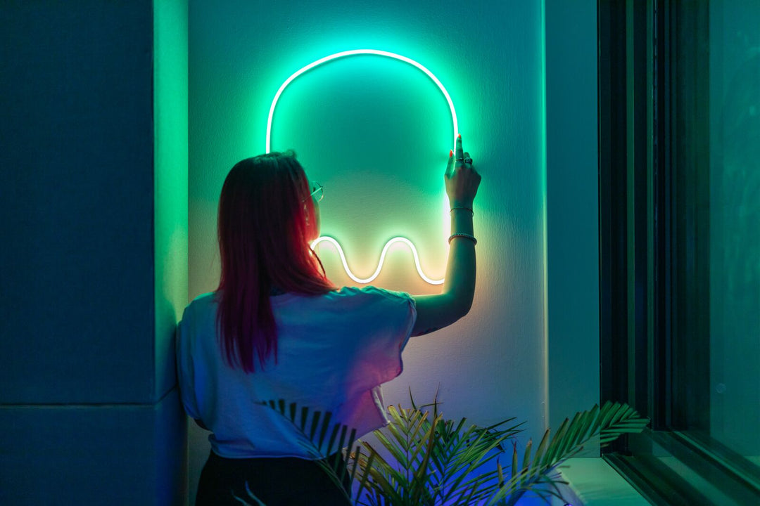 Luce decorativa LED smart flessibile effetto neon Tube Light flessibile Alexa Google Wi-Fi Bluetooth Twinkly Music 2m