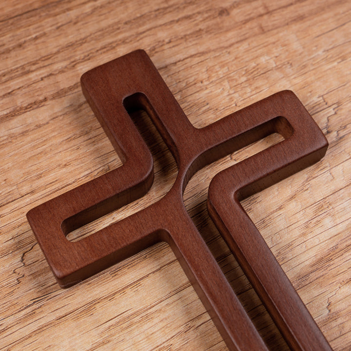 Hängendes Kreuz aus Buchenholz Modern Wandkreuz Kruzifix Glatte Oberfläche Hängend Holzkreuz (Braun, 25x16x1,6cm)