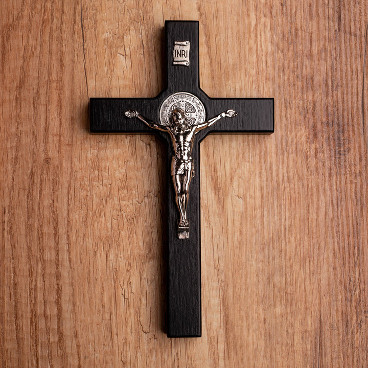 Cruz de Madera de San Benito Cruz Colgante con Símbolo de la Pasión (Negro, 22x12x1.8cm)