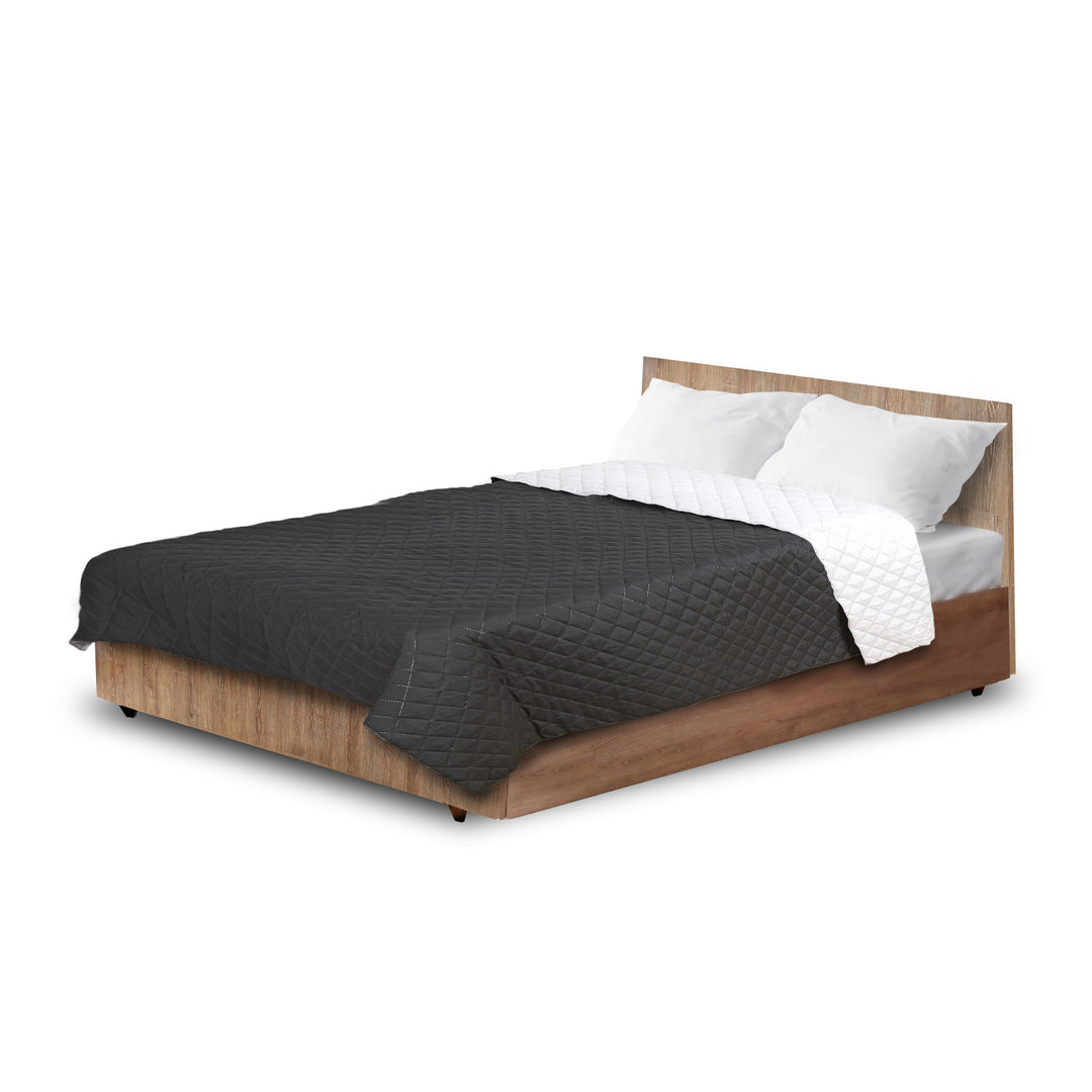 Medicline Bettdecke Doppelseitige Steppdecke für das Bett 100% Mikrofaser-Polyester Antiallergisch Schlafdecke 160 x 200 cm, Weiß/Schwarz